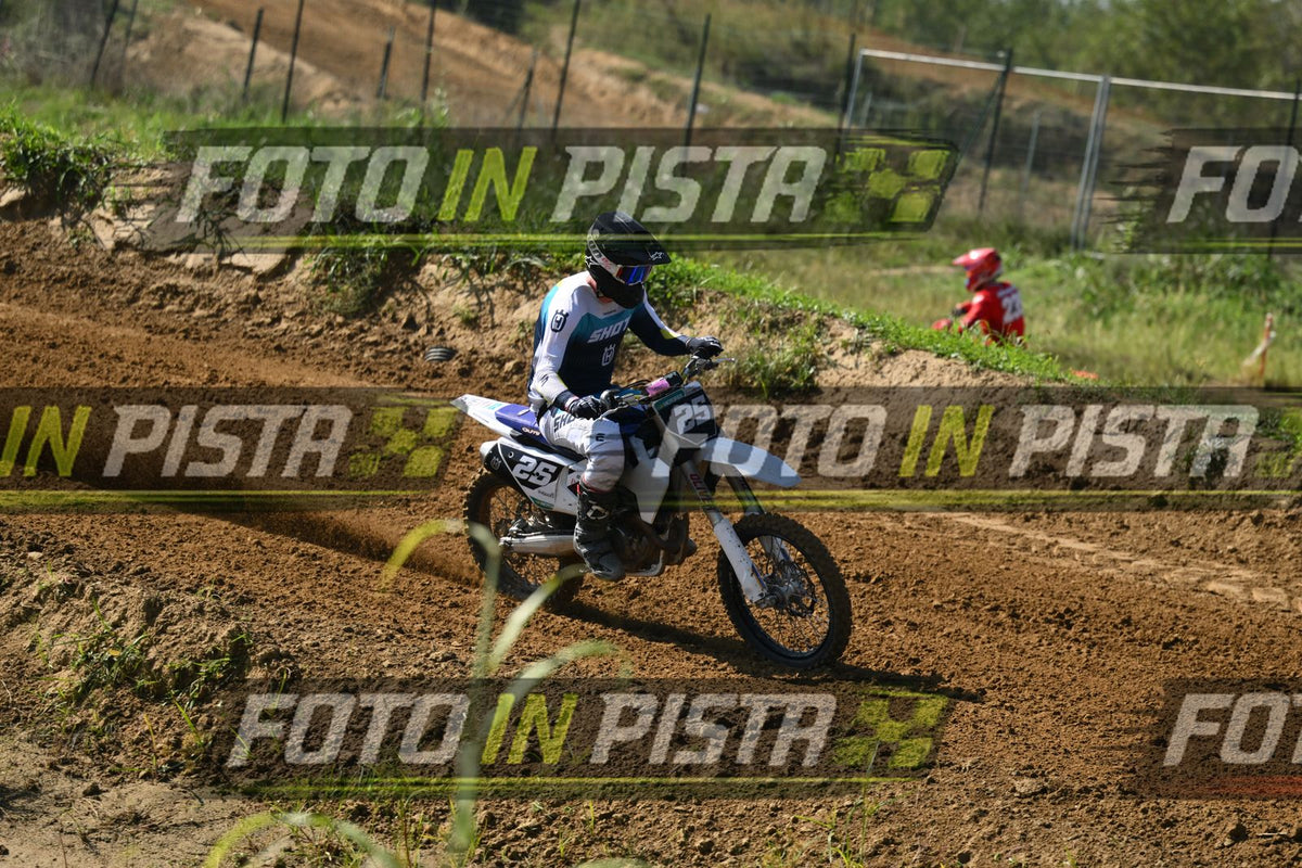 25 · DSH_9695