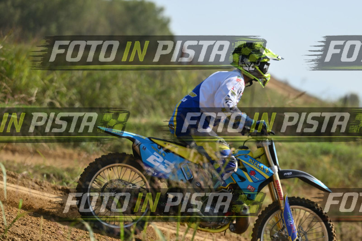 23 · DSH_9755