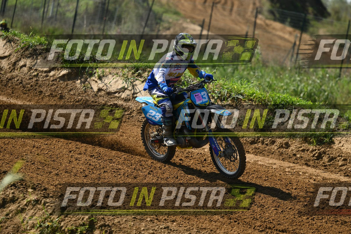 23 · DSH_9777