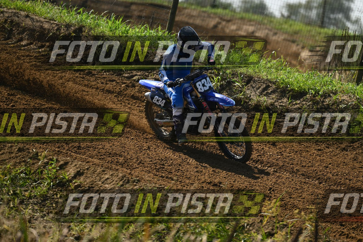834 · DSH_9783