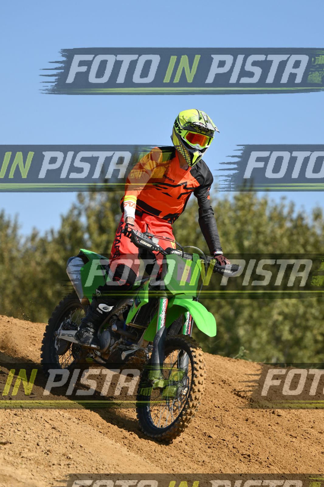 GREEN KAWA - ALPINE ORANGE BLACK SUITE · DSH_9806