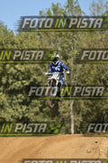 18 · DSH_9823