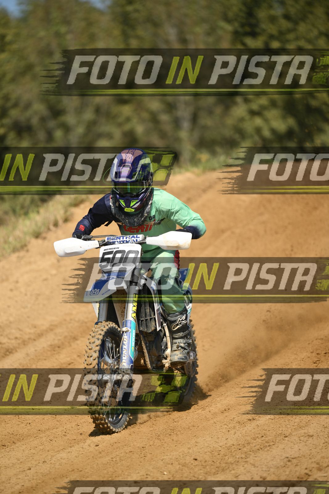 500 · DSH_9891
