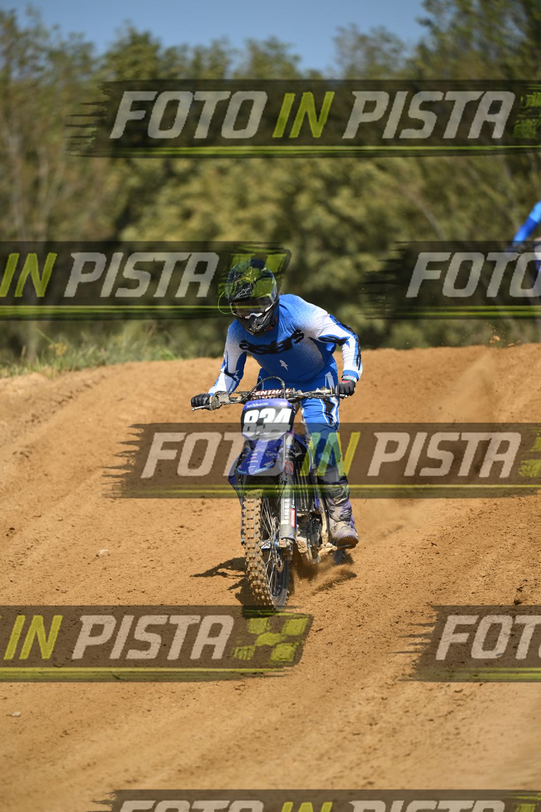 500 · DSH_9896