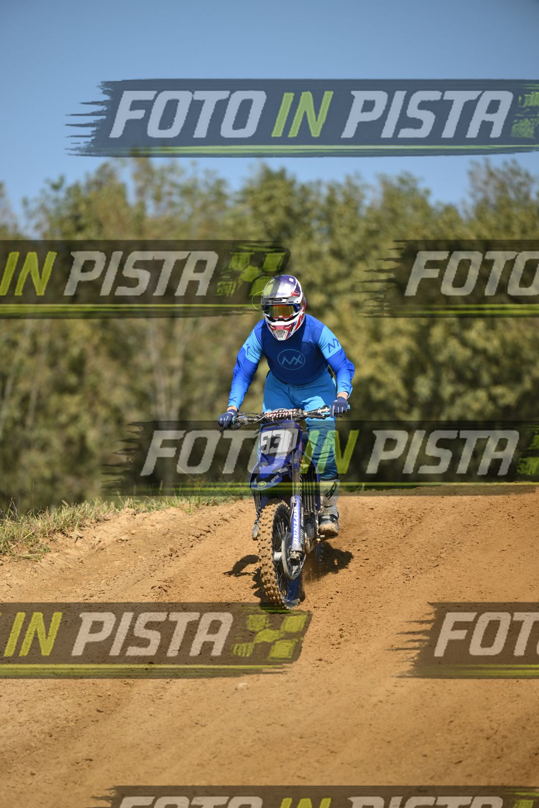500 · DSH_9901