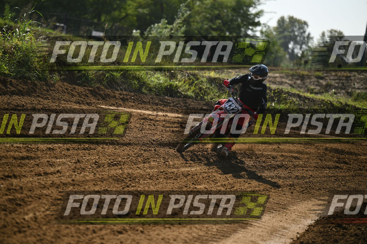 432 · DSH_9930