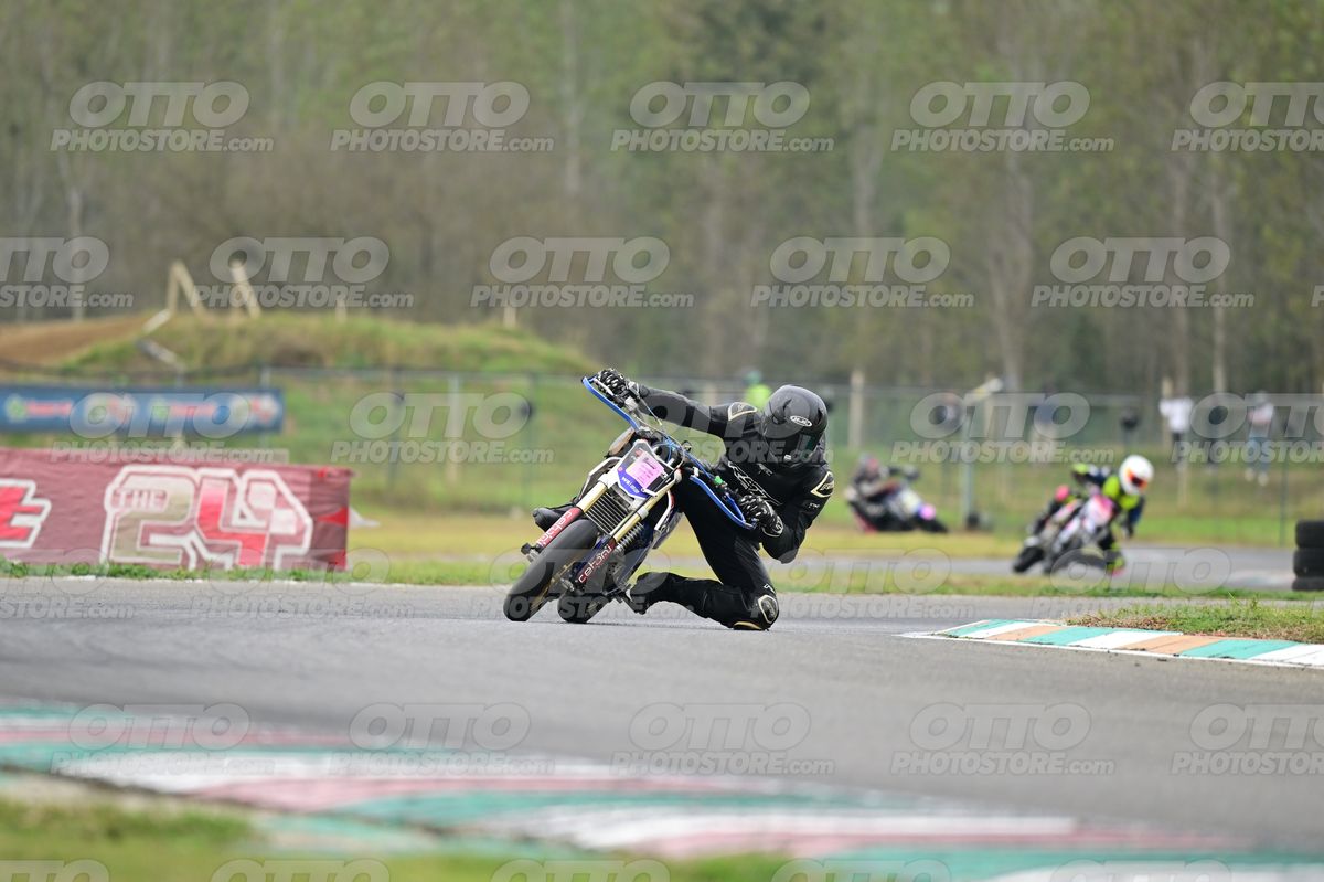 PITBIKE - SCOOTER 0 ALL BLACK SUITE · DSH_9962