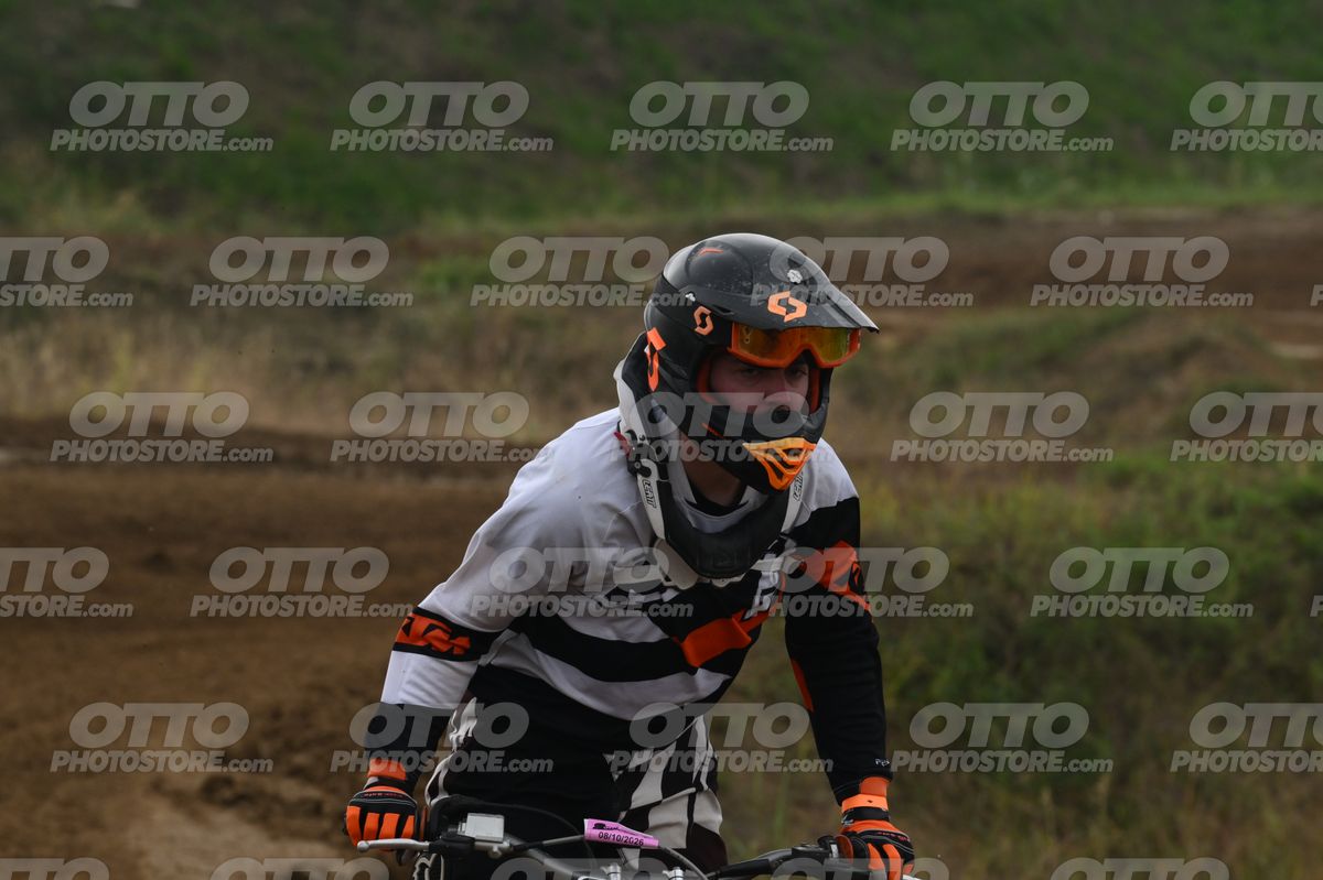 KTM ORANGE WHITE - BLACK WHITE ORANGE SUIT - BLACK ORANGE HELMET · DSH_9998