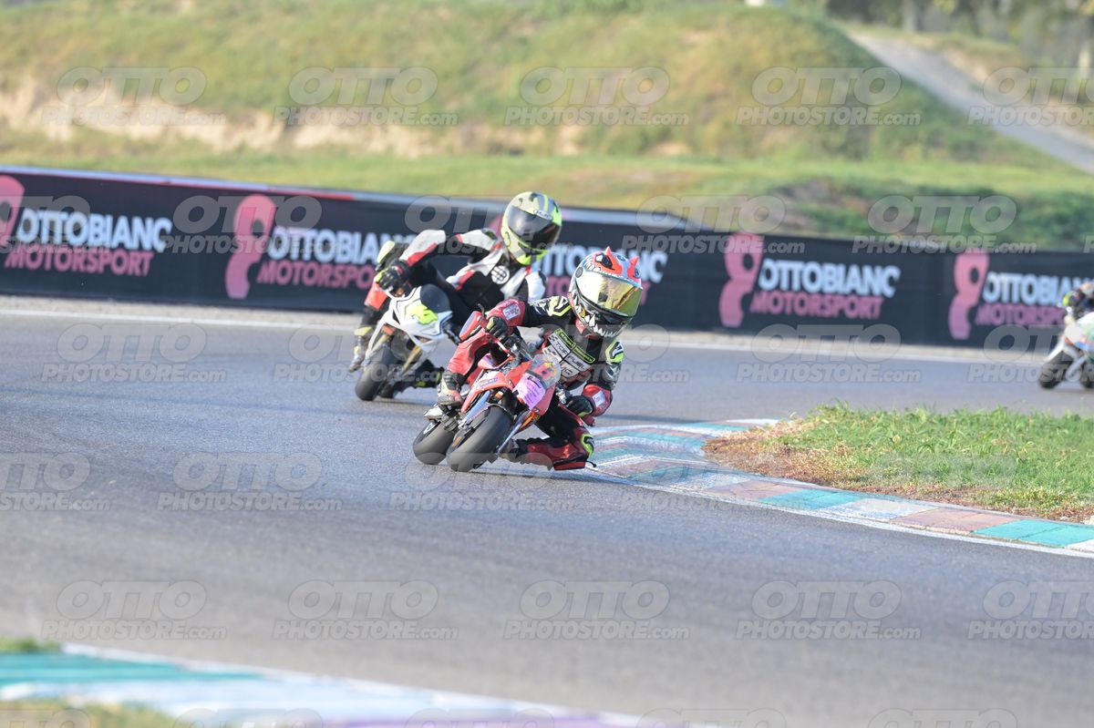 MINIMOTO 8 · DSN_3421