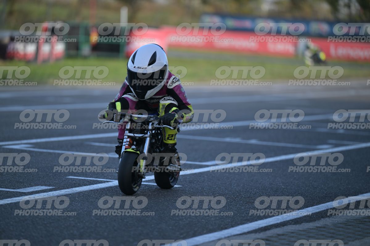 MINIMOTO 28 · DSN_3502