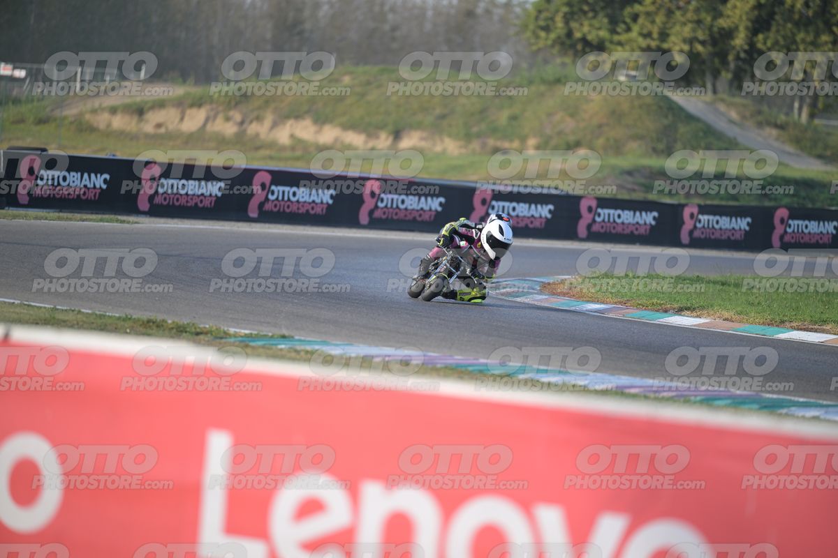 MINIMOTO 28 · DSN_3574