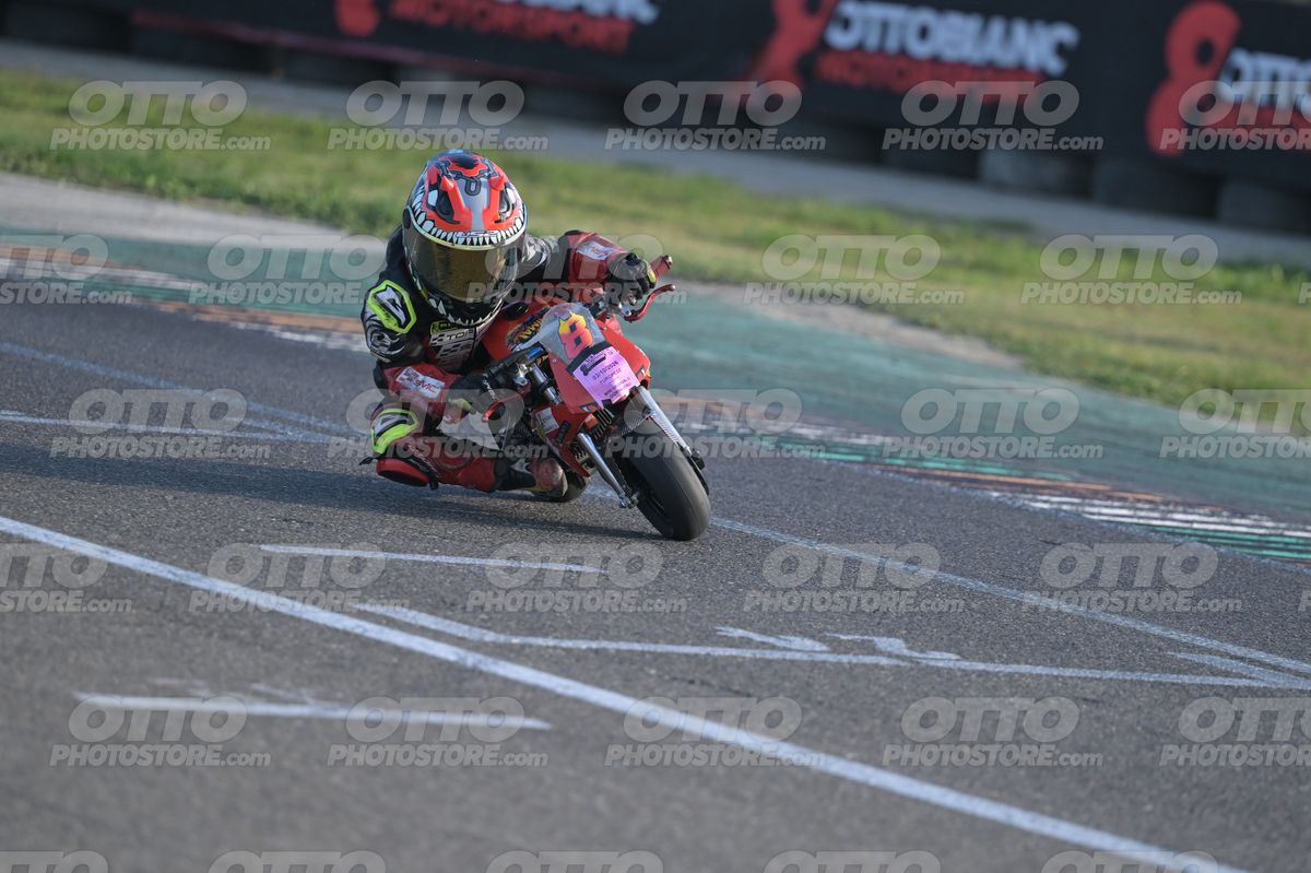 MINIMOTO 8 · DSN_3658