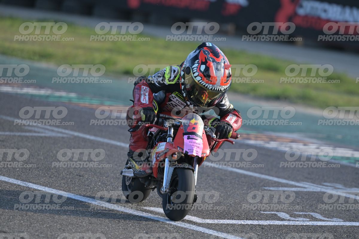 MINIMOTO 8 · DSN_3666