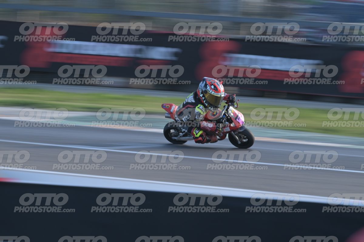 MINIMOTO 8 · DSN_3720