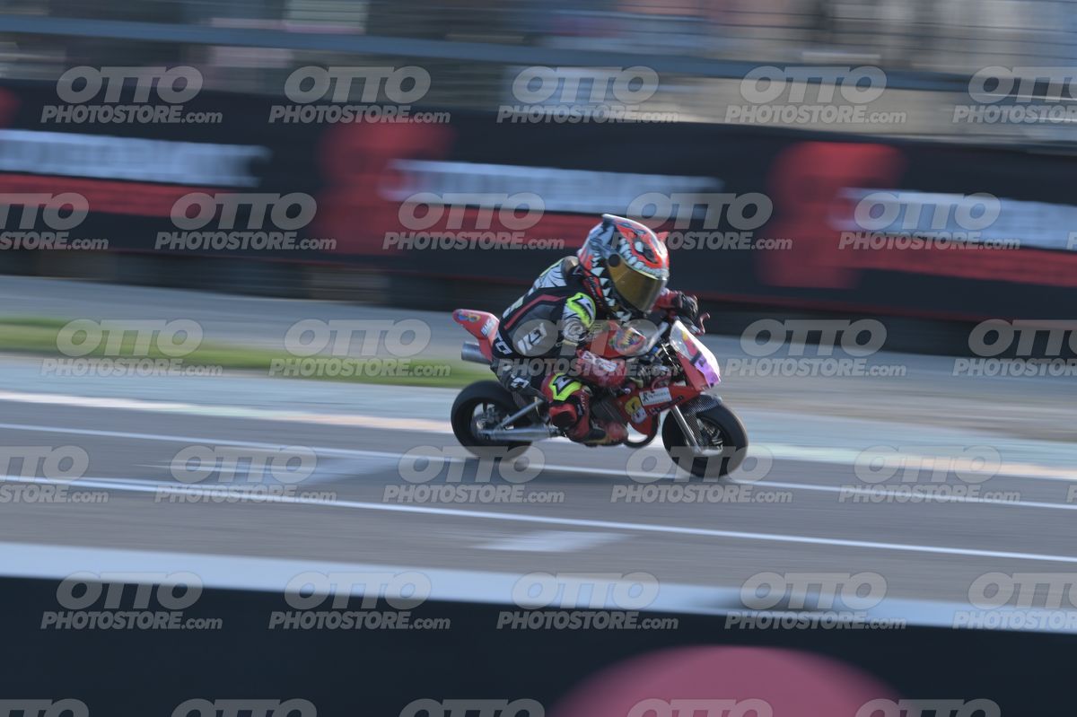 MINIMOTO 8 · DSN_3723