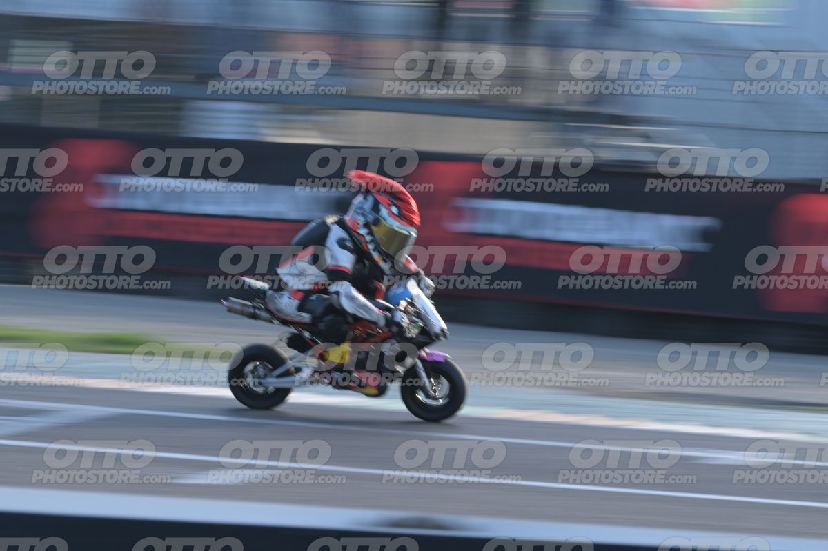 MINIMOTO 16 · DSN_3743