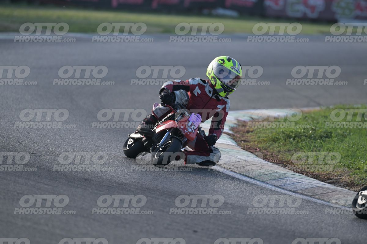MINIMOTO 12 · DSN_3840
