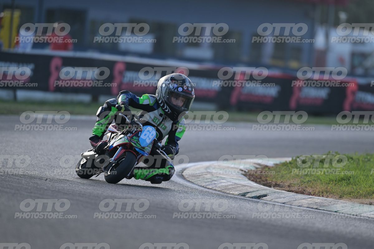 MINIMOTO 69 · DSN_3849