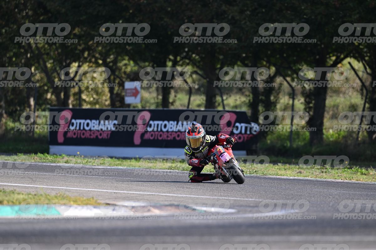 MINIMOTO 8 · DSN_7179