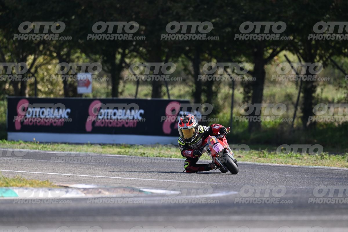 MINIMOTO 8 · DSN_7180