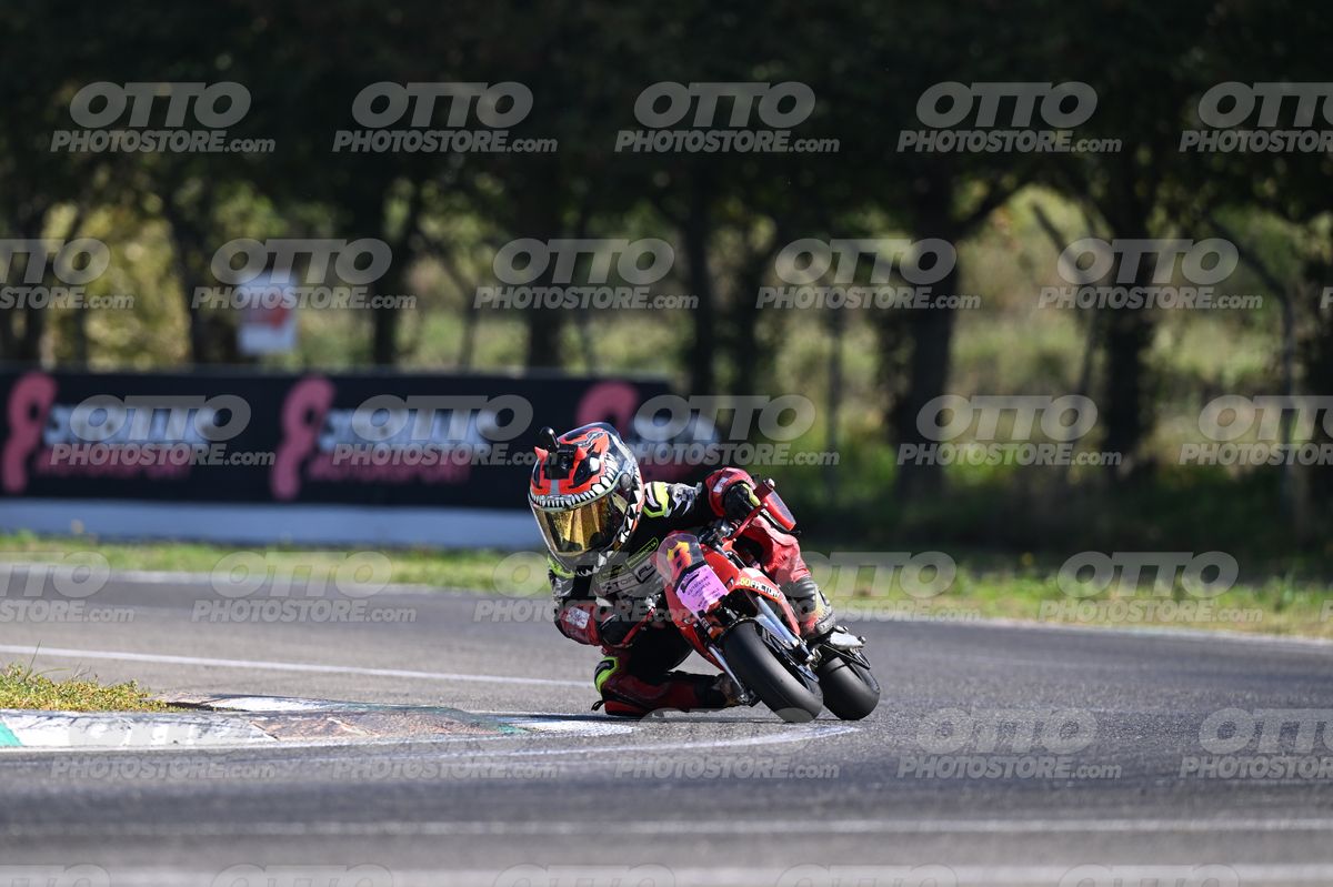 MINIMOTO 8 · DSN_7183