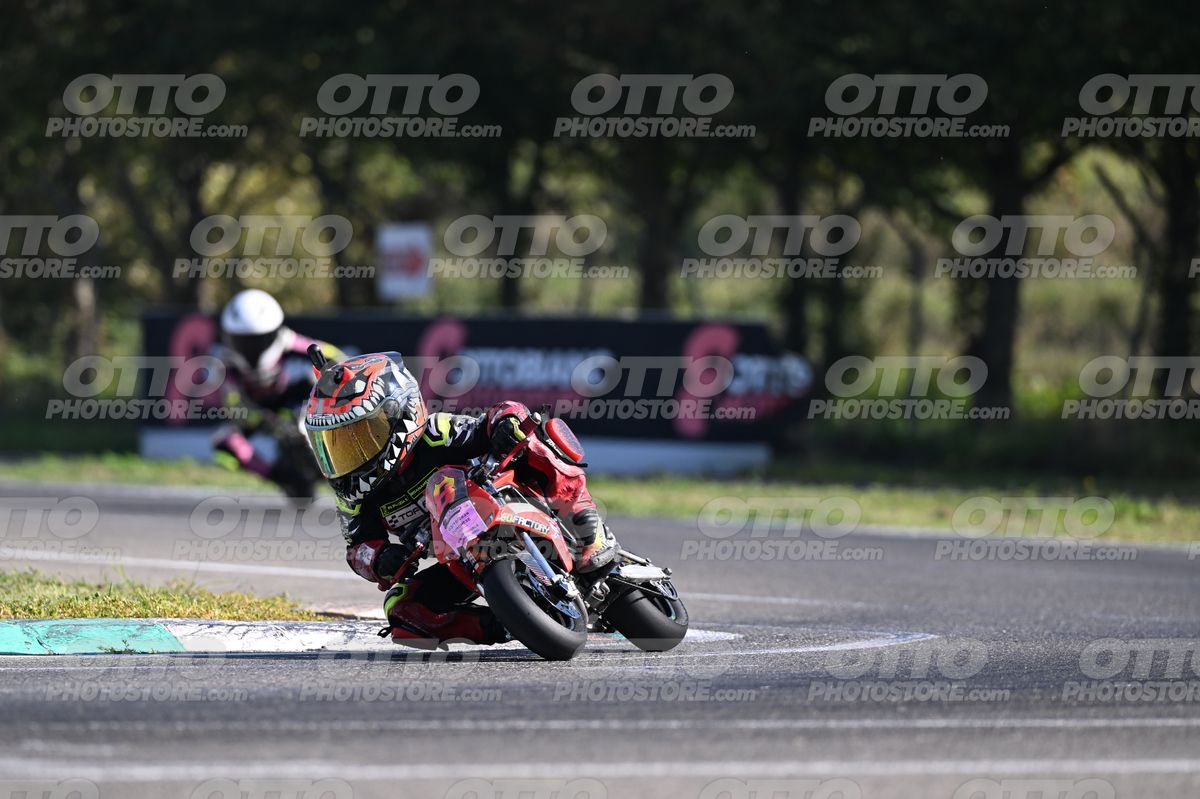 MINIMOTO 8 · DSN_7184