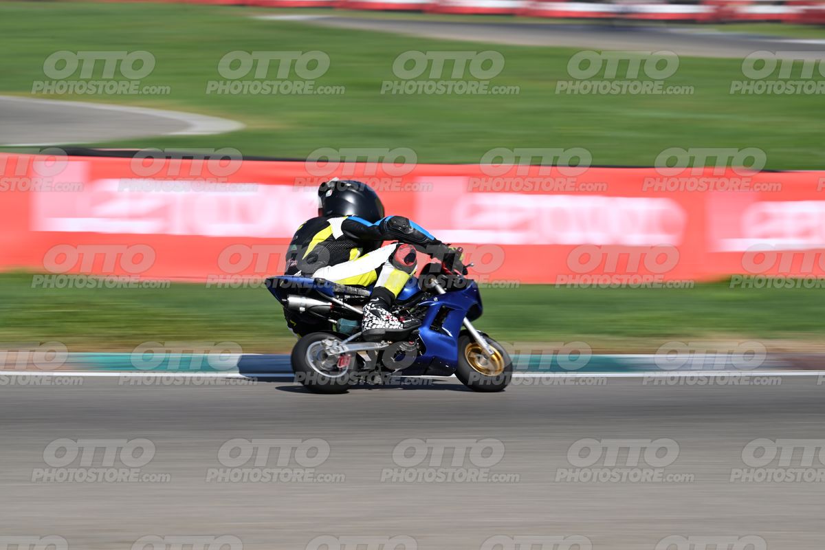 MINIMOTO 15 · DSN_7839