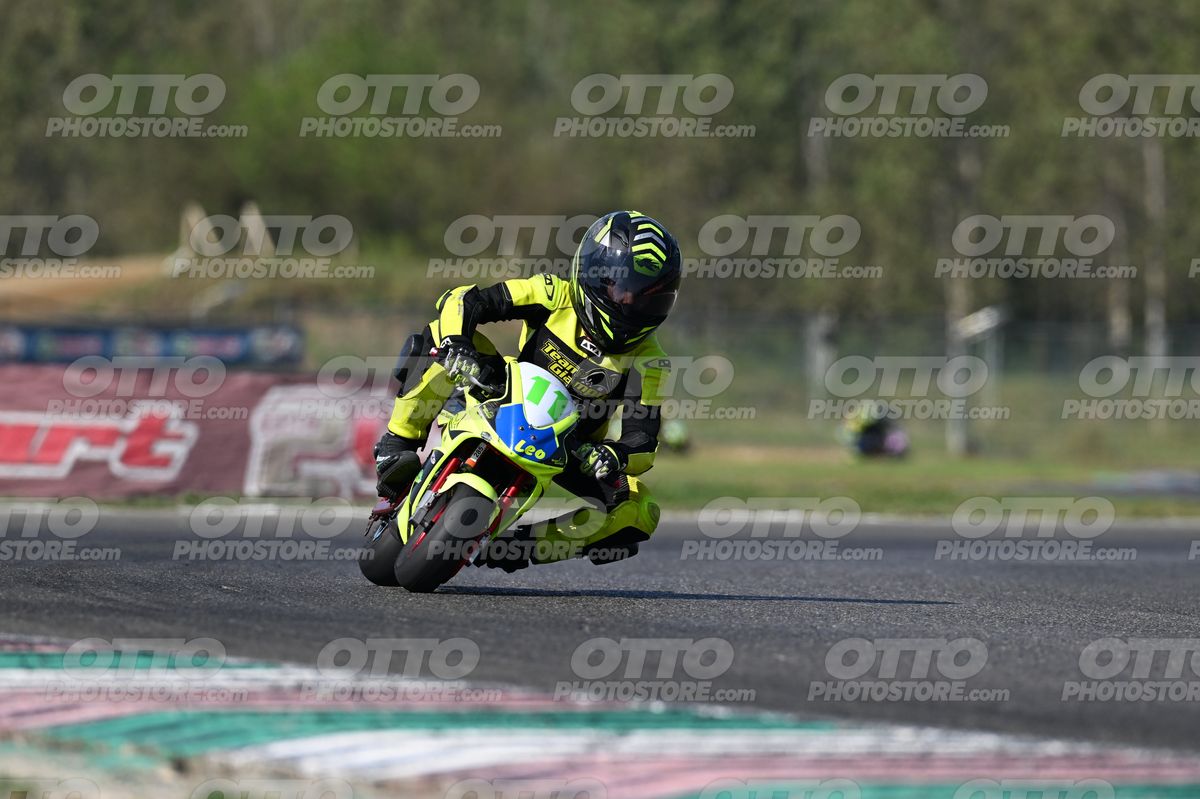 MINIMOTO 11 (Leo) · DSN_7968