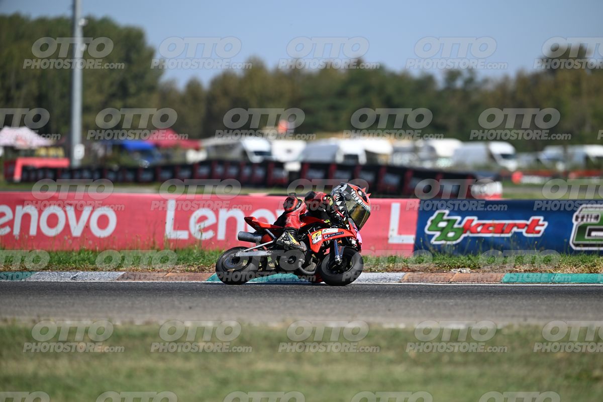 MINIMOTO 8 · DSN_7980