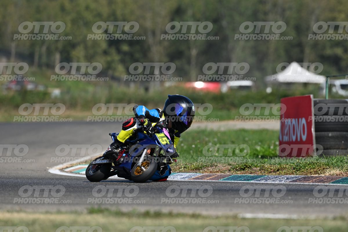 MINIMOTO 15 · DSN_8005