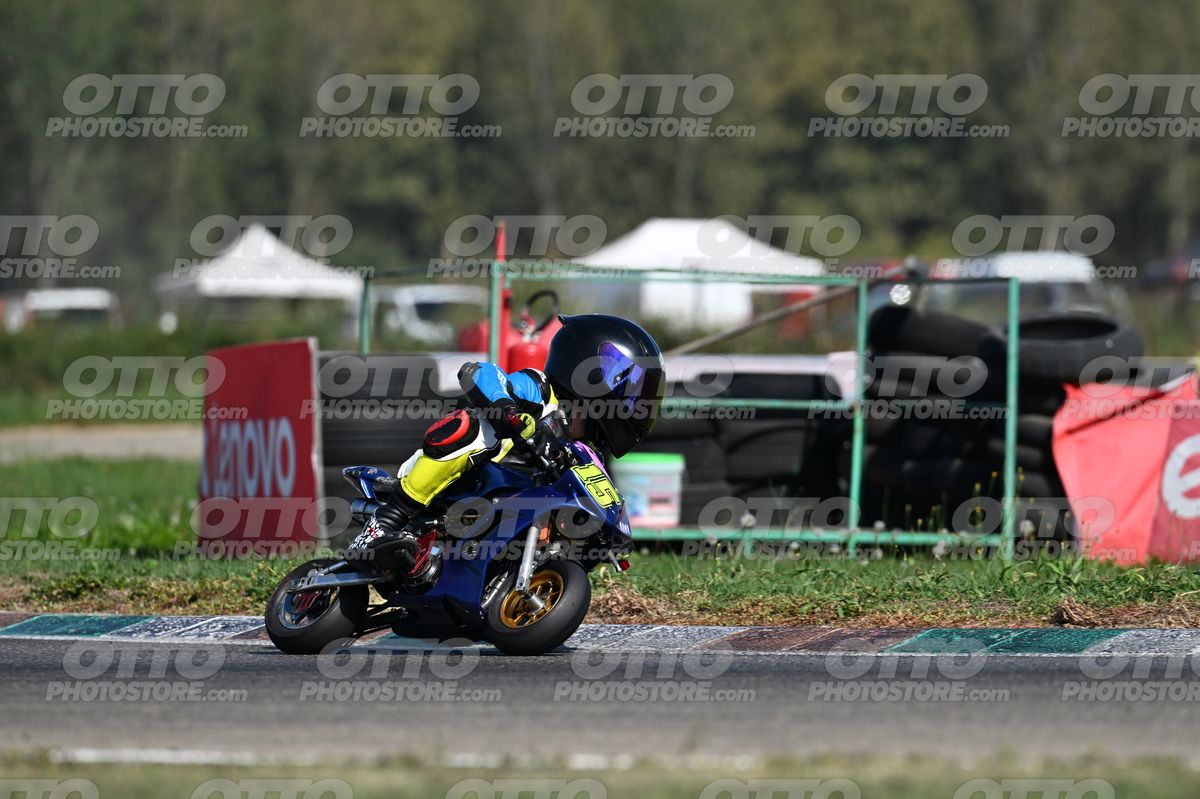 MINIMOTO 15 · DSN_8006