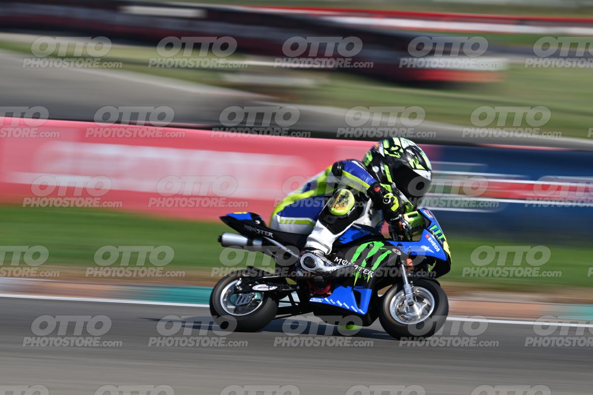 MINIMOTO 21 · DSN_8016