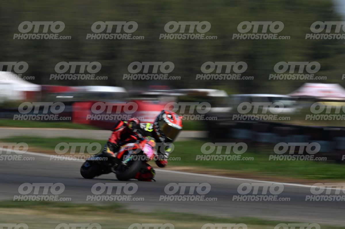 MINIMOTO 8 · DSN_8092