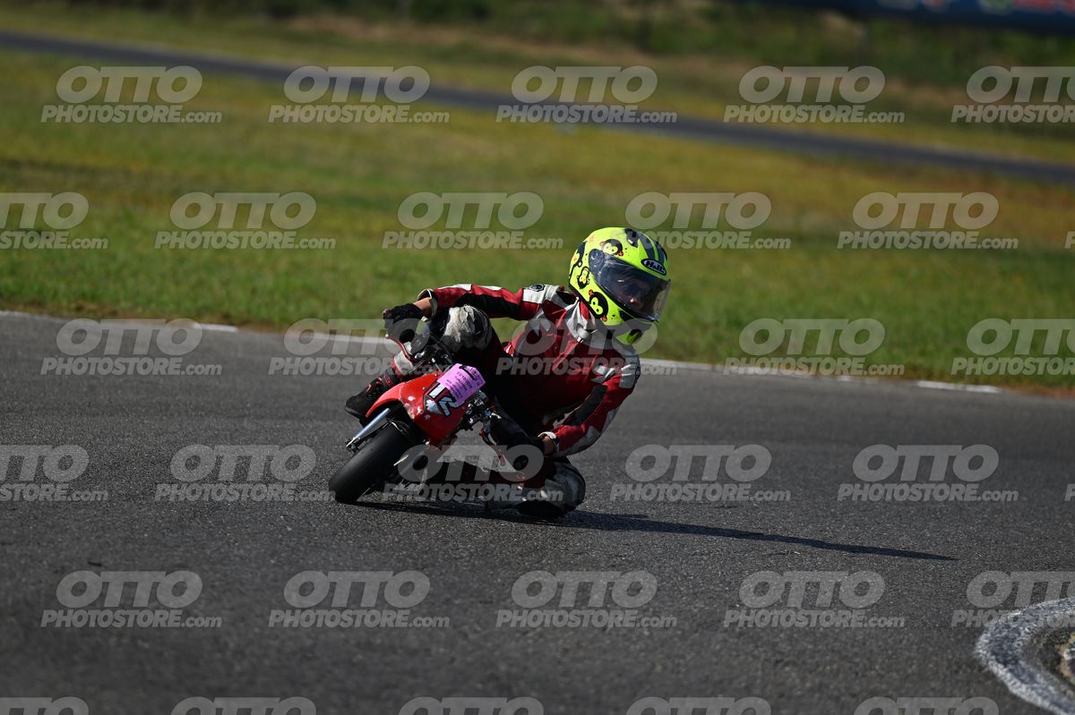 MINIMOTO 12 · DSN_8188