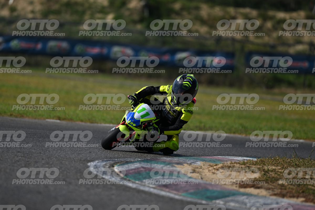 MINIMOTO 11 (Leo) · DSN_8197