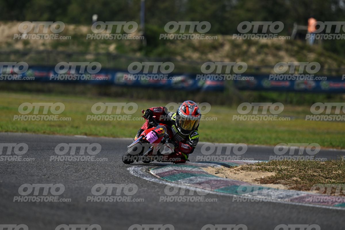 MINIMOTO 8 · DSN_8208