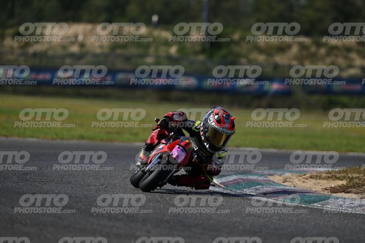 MINIMOTO 8 · DSN_8210