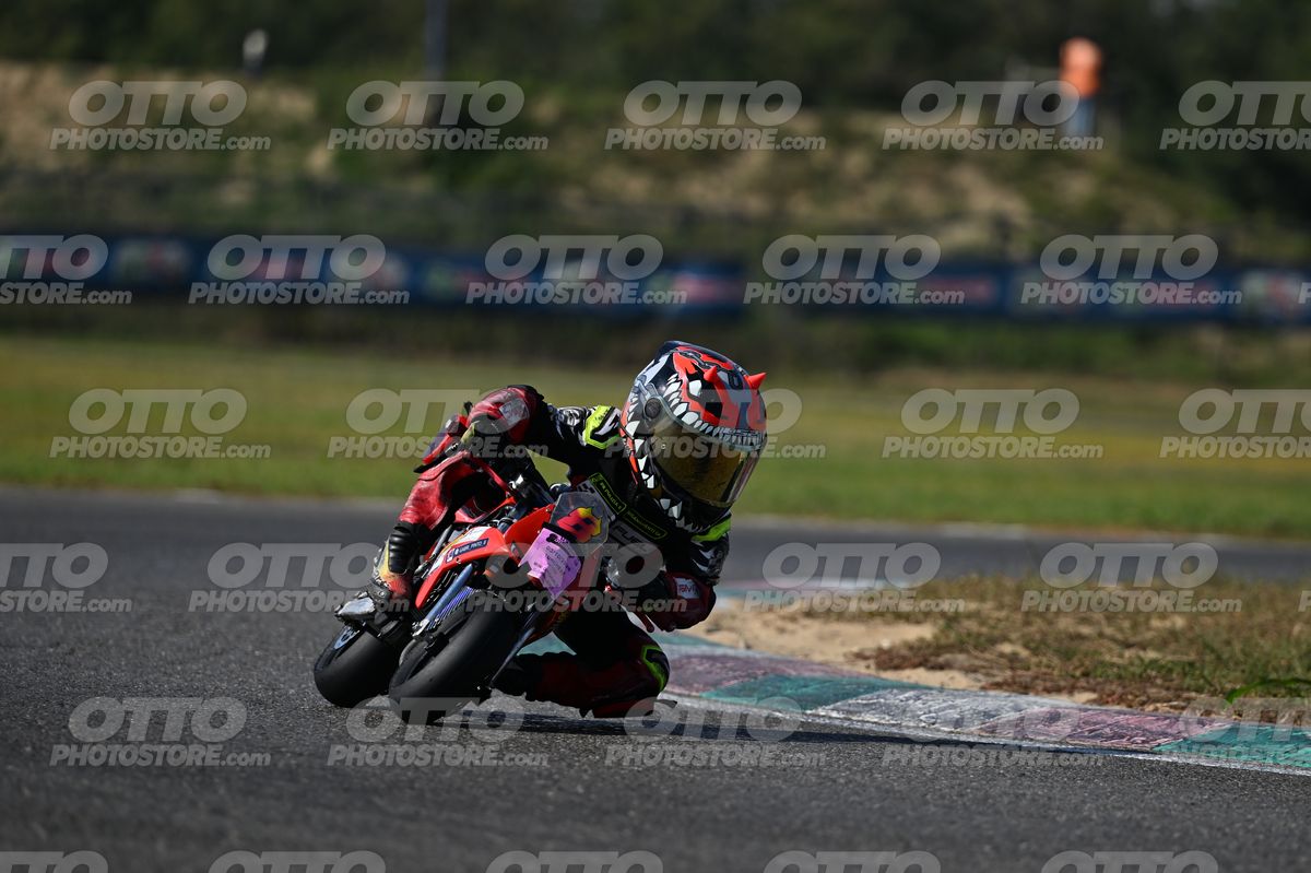 MINIMOTO 8 · DSN_8211