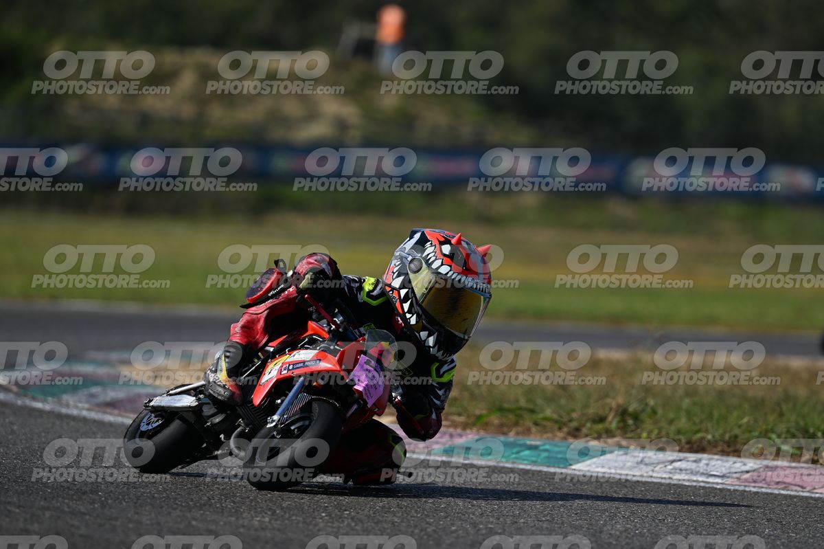 MINIMOTO 8 · DSN_8212