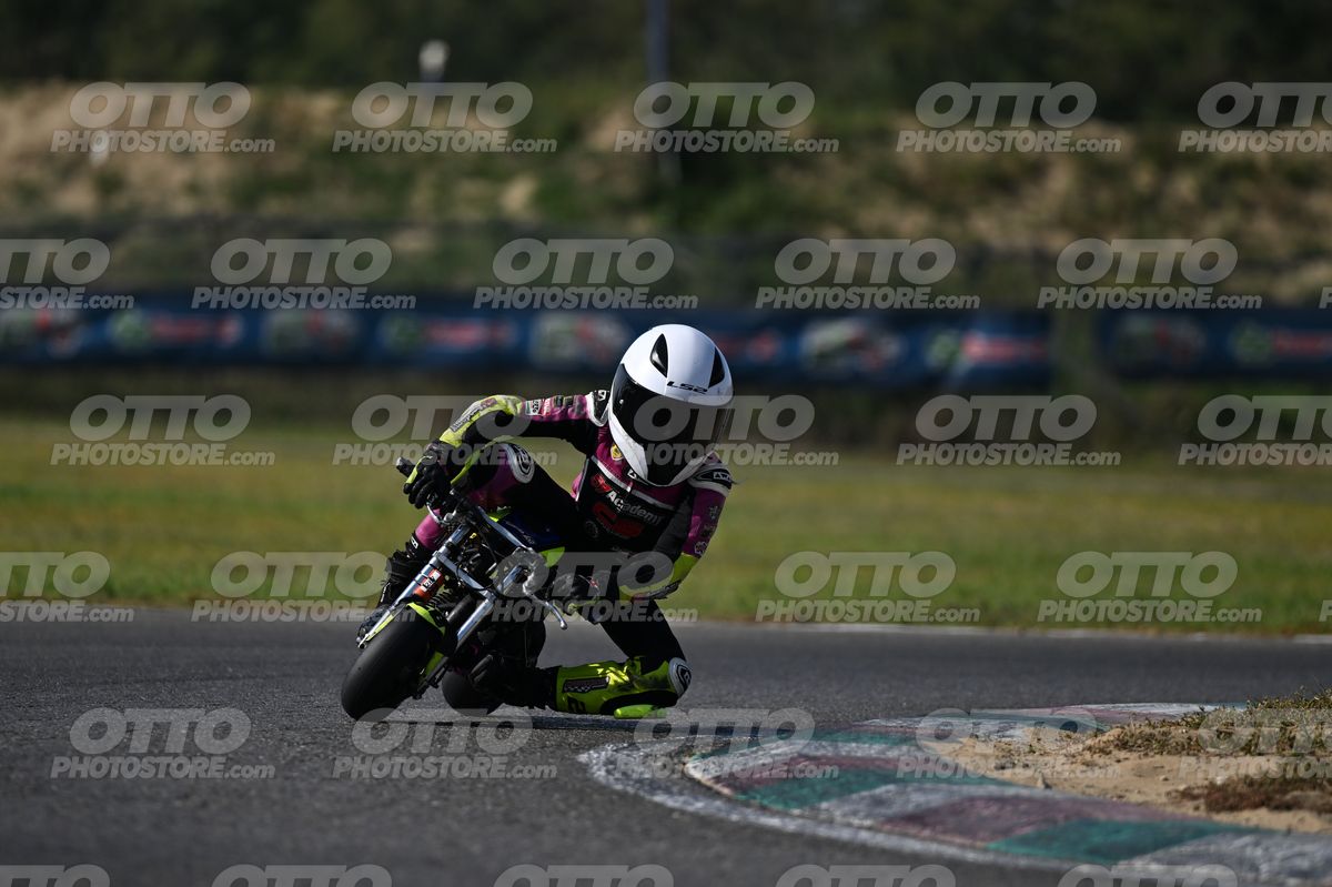 MINIMOTO 28 · DSN_8222
