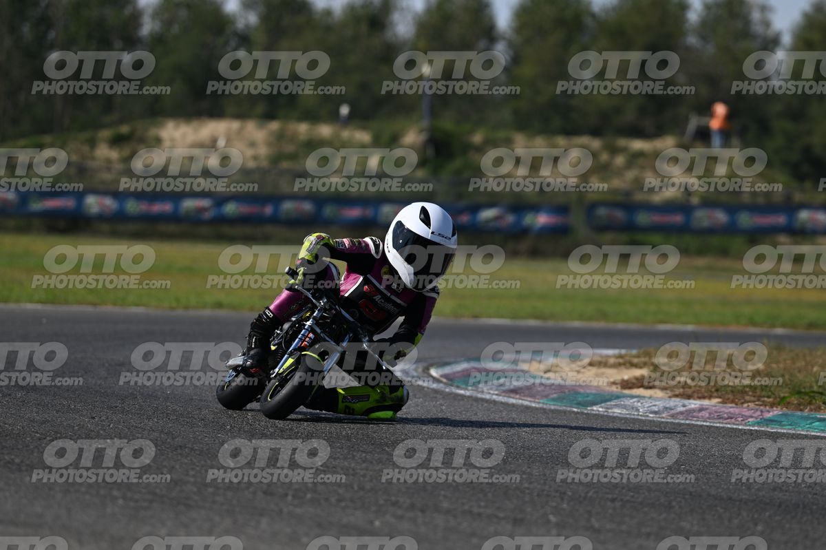 MINIMOTO 28 · DSN_8226