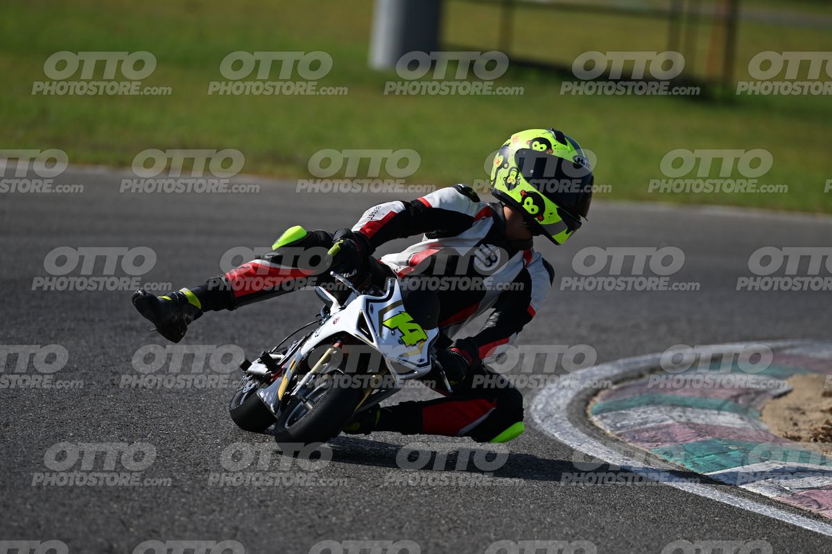 MINIMOTO 14 · DSN_8258