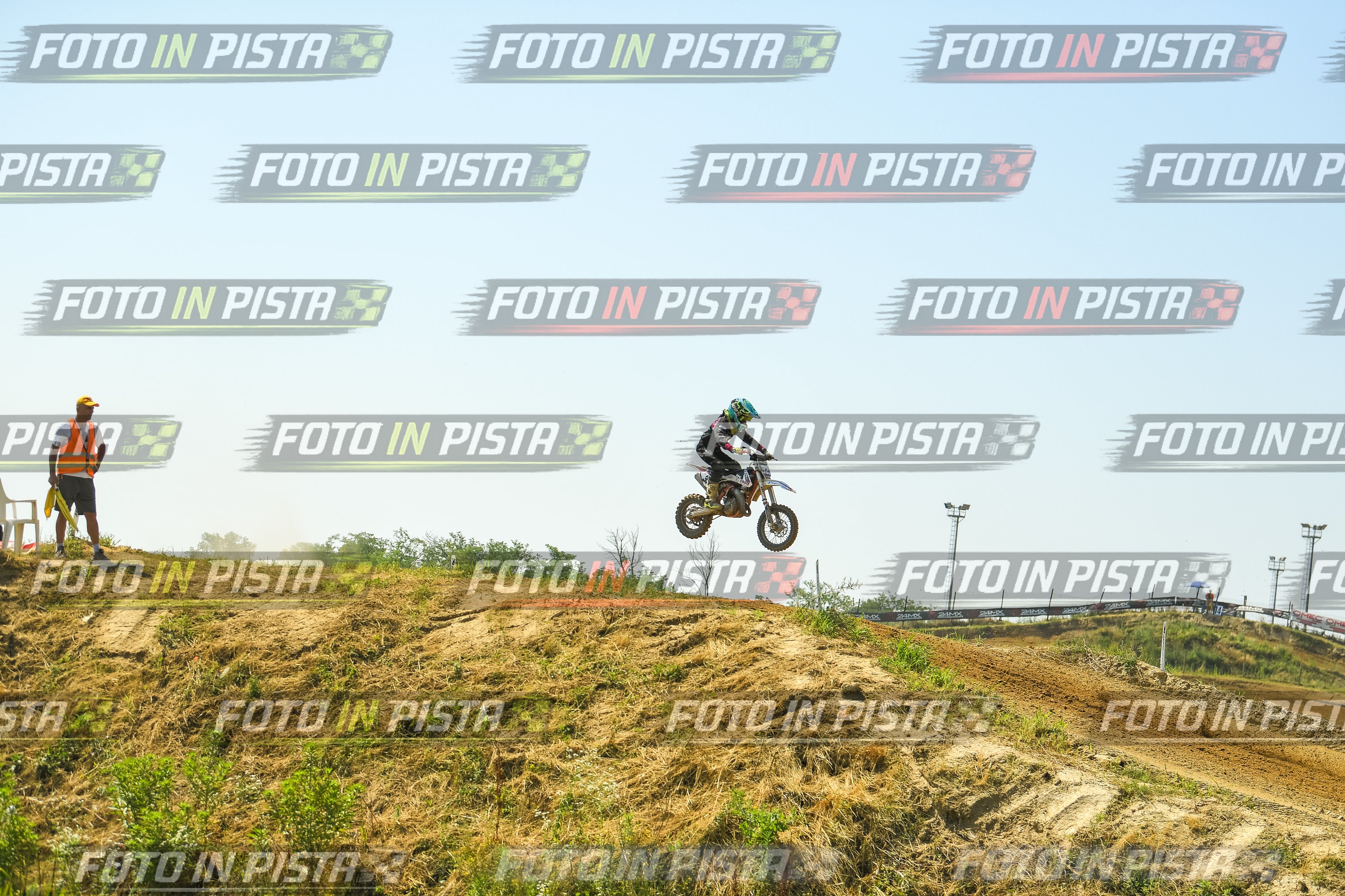 Foto GARAFMI2106261PROVA65CC numero 1001