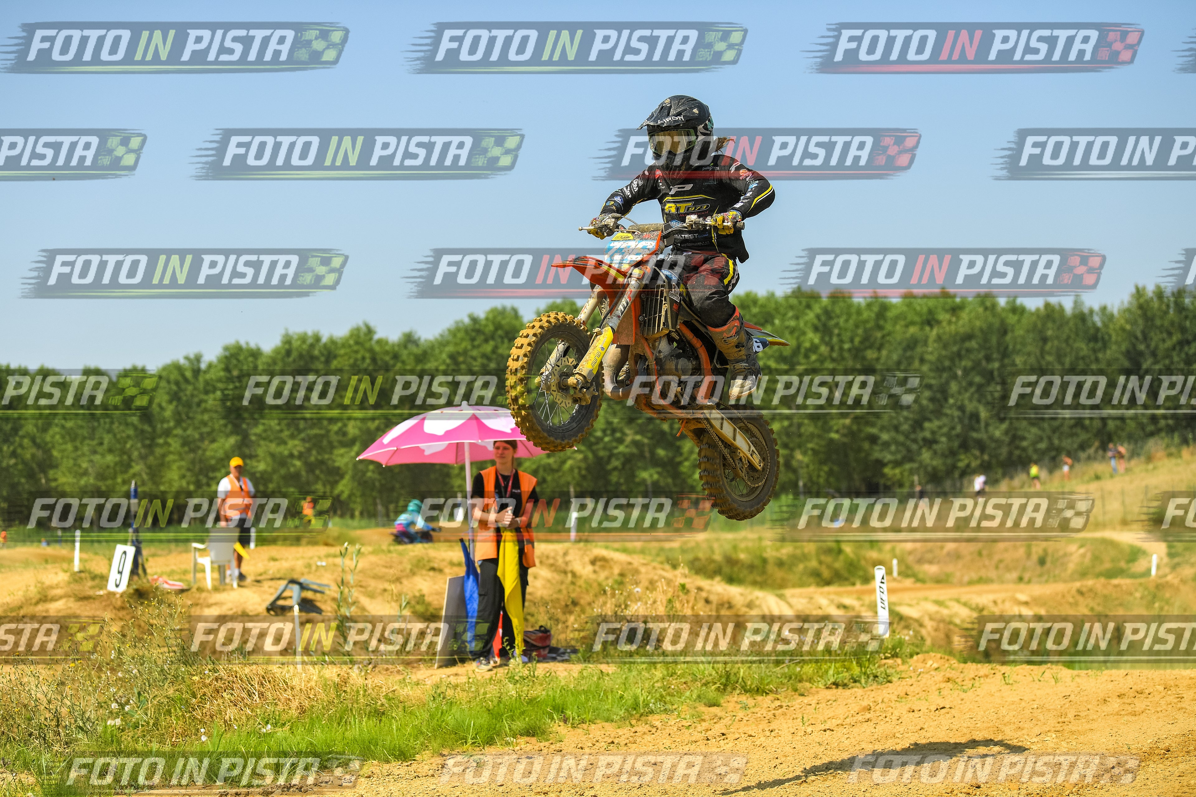 Foto GARAFMI2106261PROVA65CC numero 1079