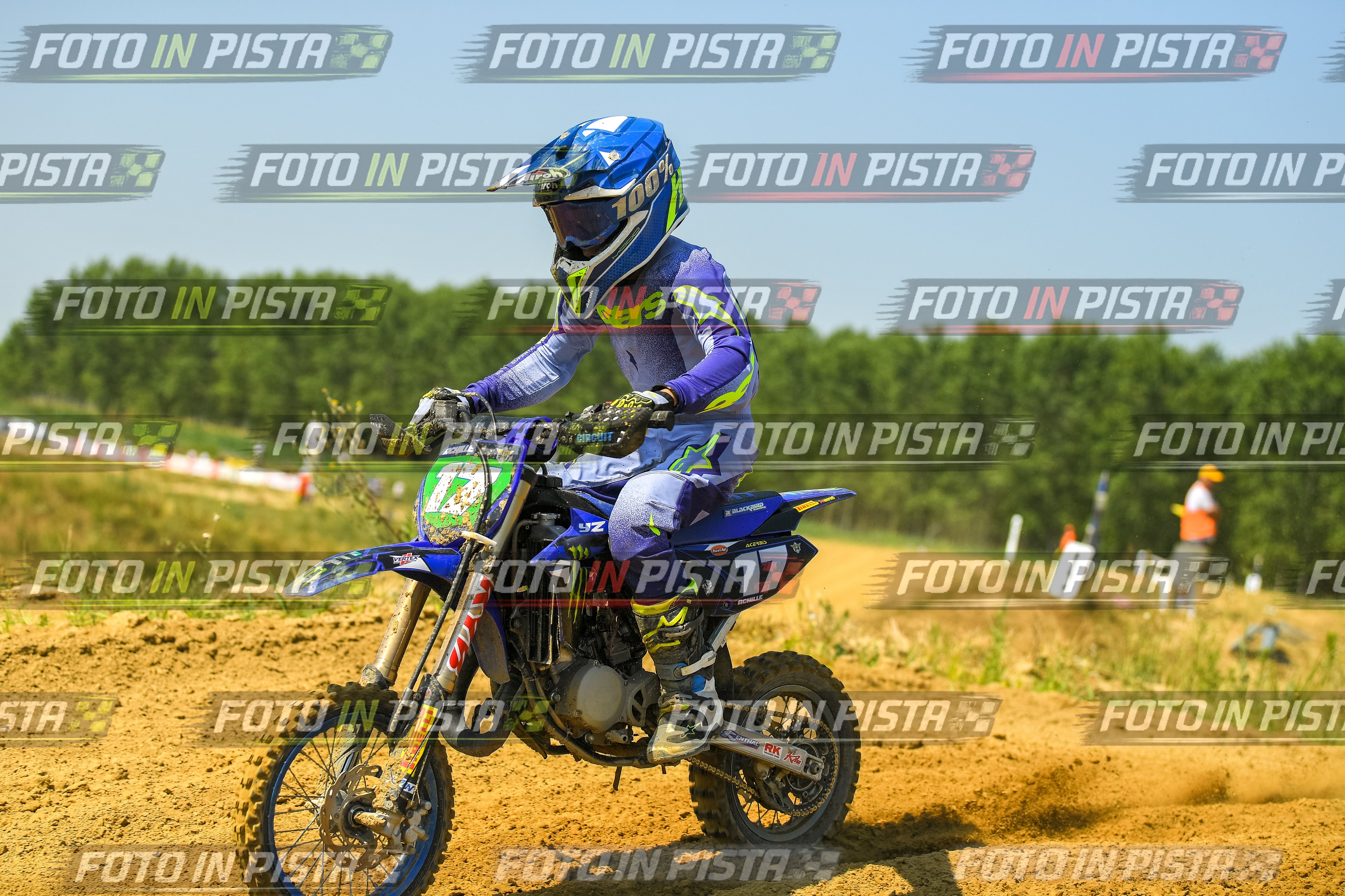 Foto GARAFMI2106261PROVA65CC numero 1124