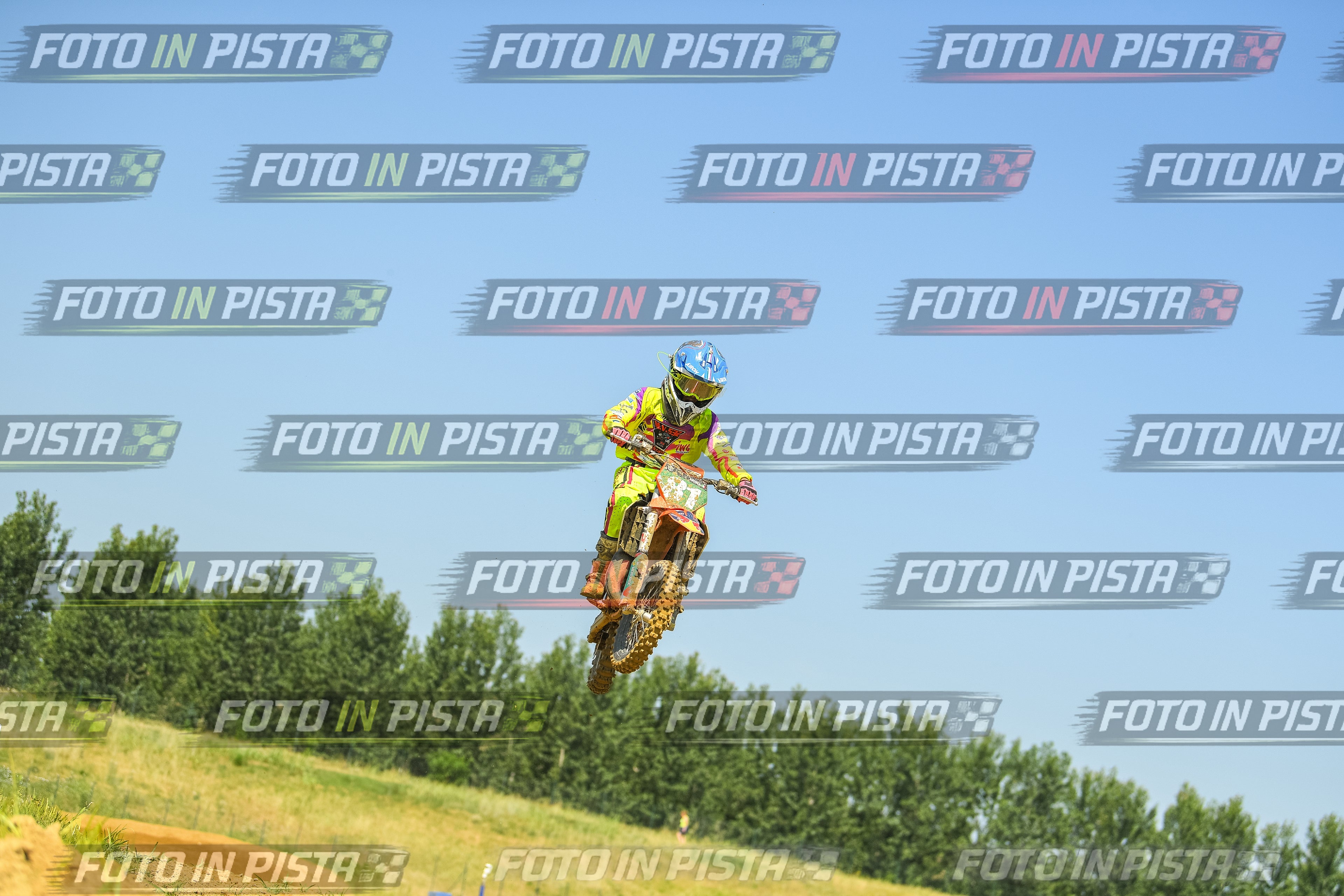 Foto GARAFMI2106261PROVA65CC numero 1194