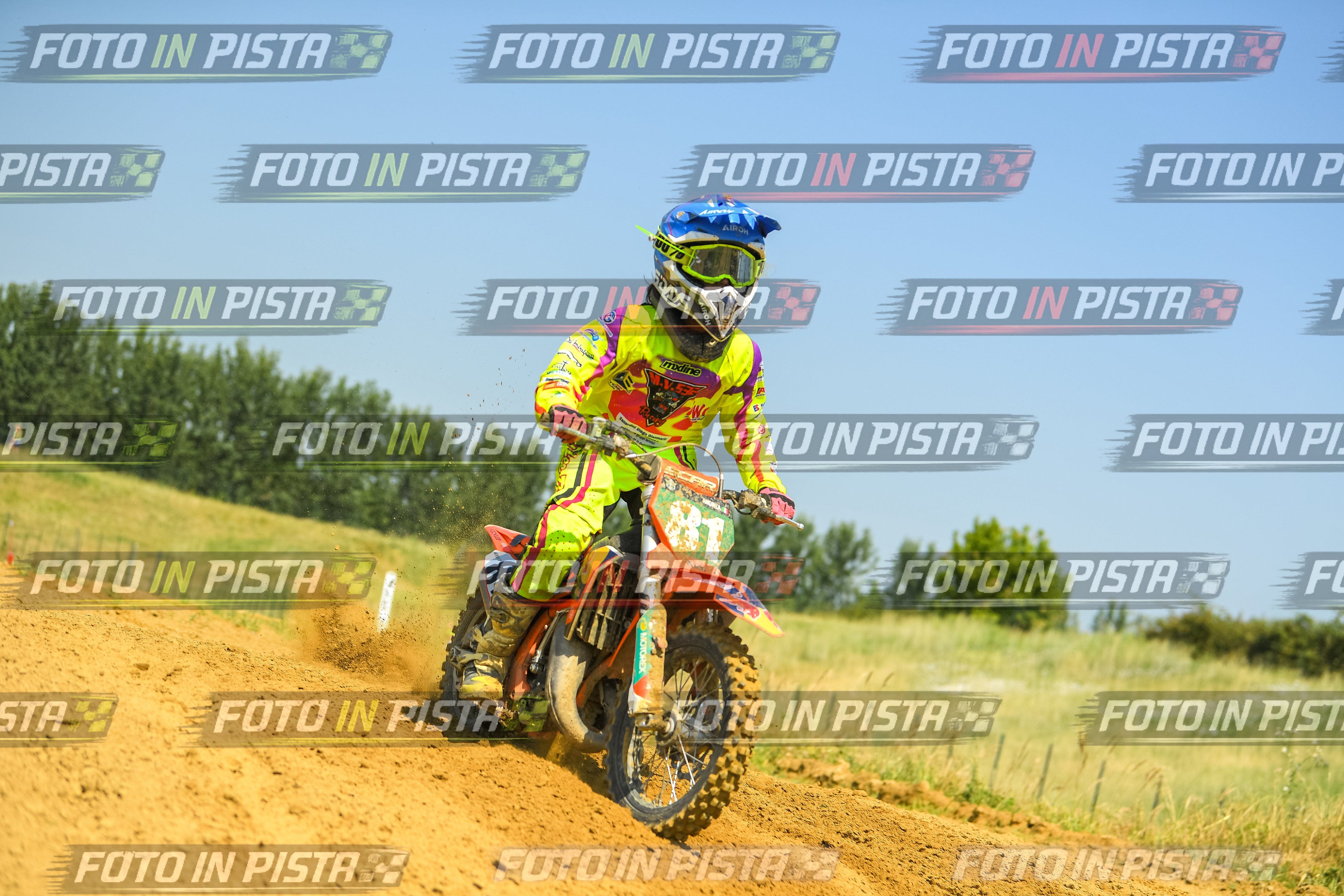 Foto GARAFMI2106261PROVA65CC numero 1200