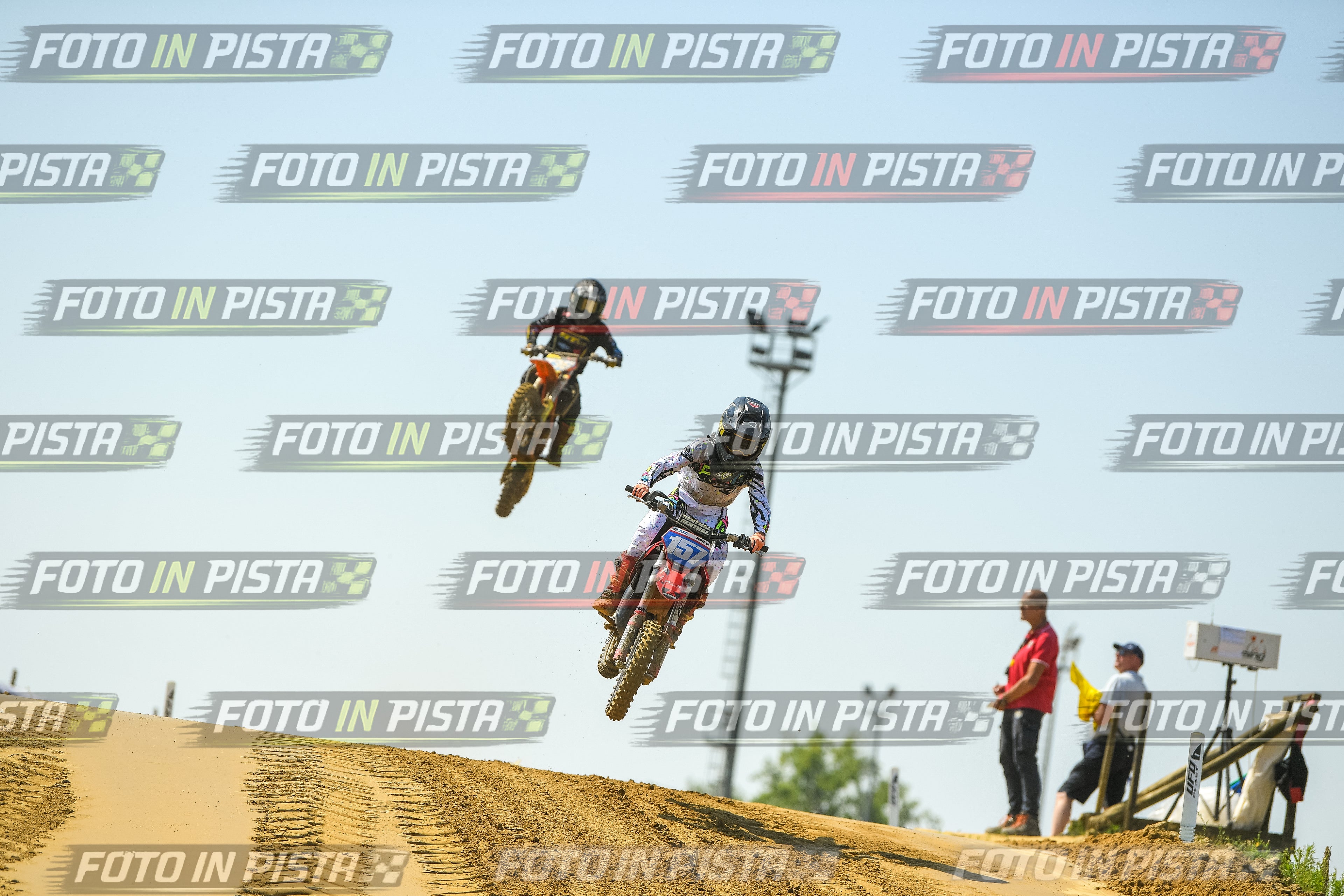 Foto GARAFMI2106261PROVA65CC numero 223