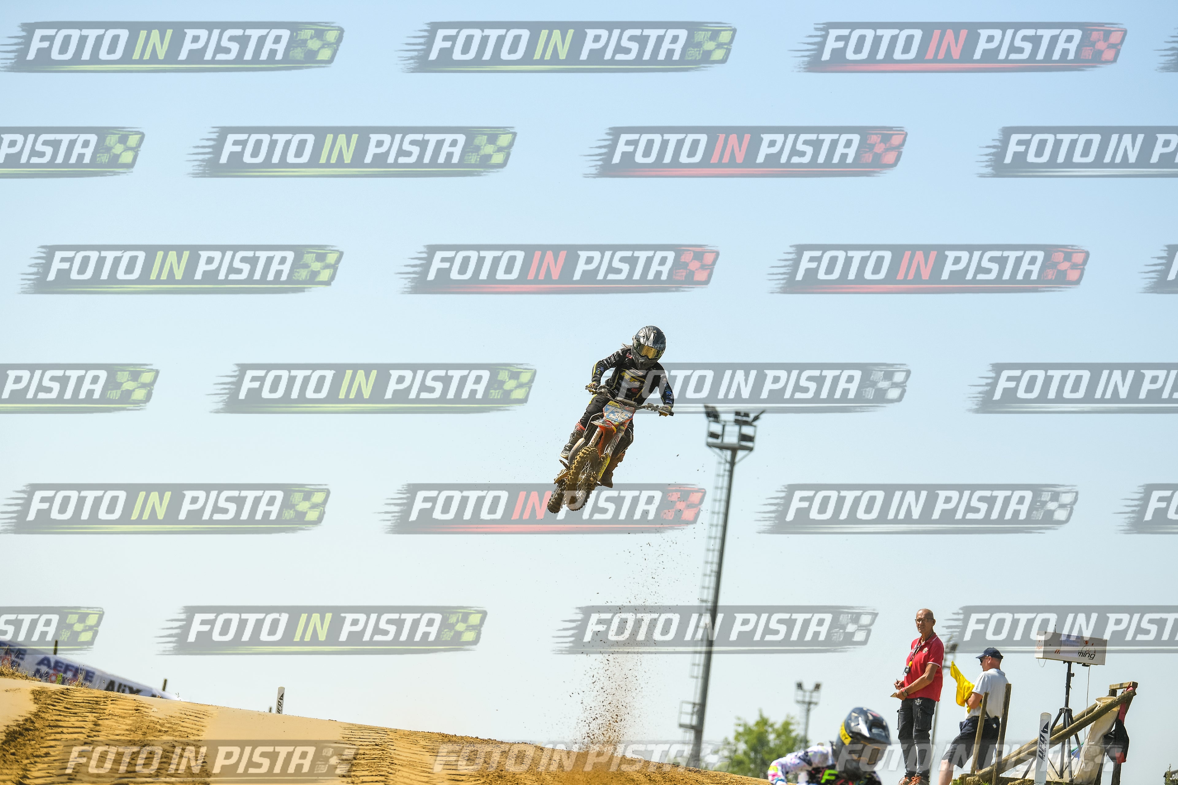 Foto GARAFMI2106261PROVA65CC numero 224