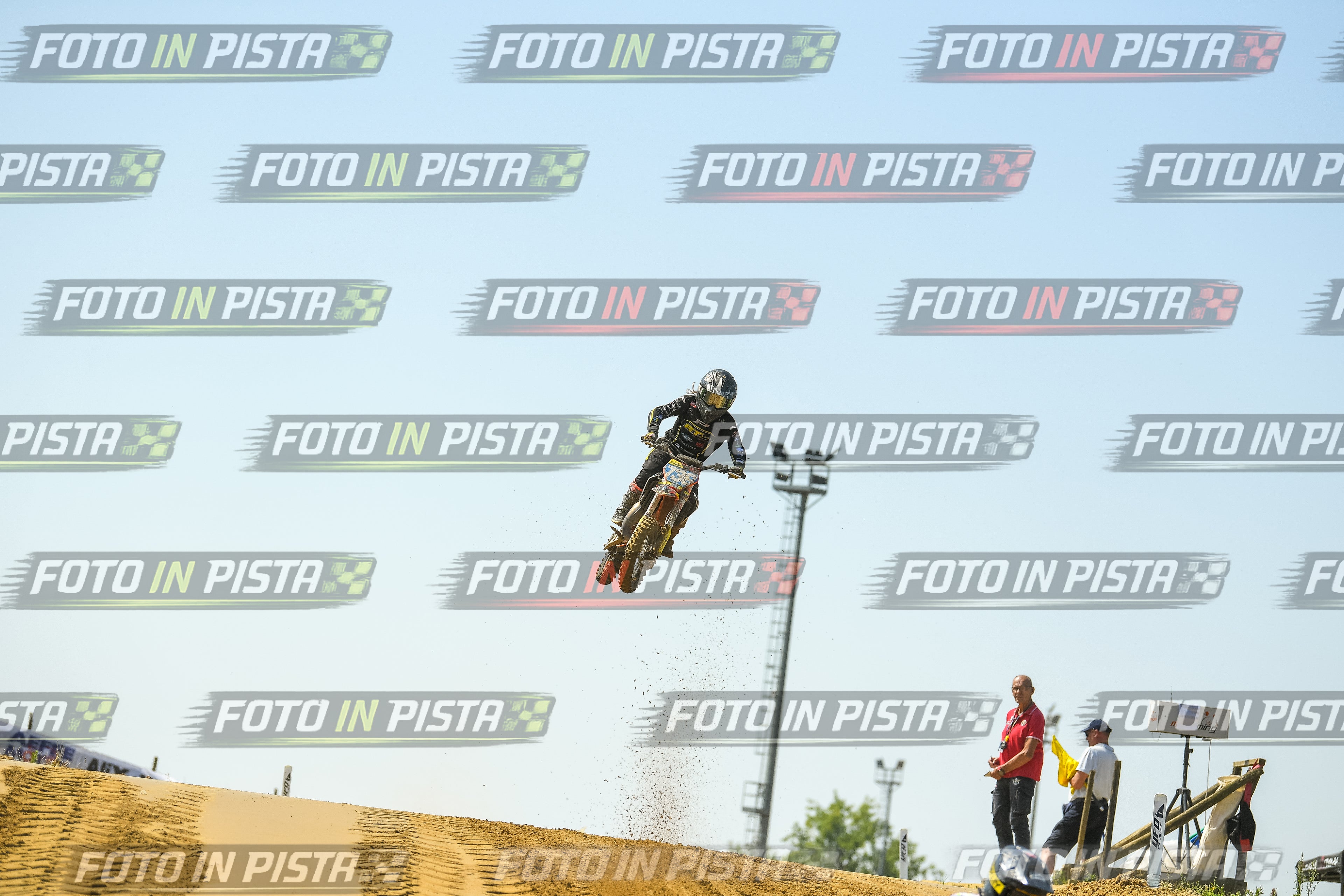 Foto GARAFMI2106261PROVA65CC numero 225